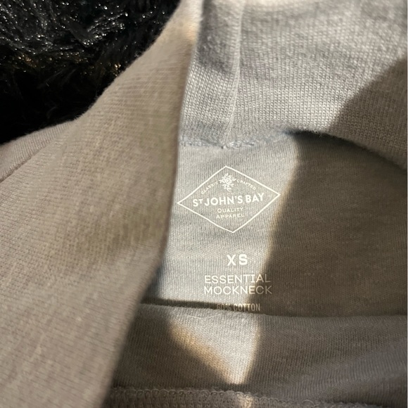 Light grey mock neck long sleeve - Picture 3 of 3